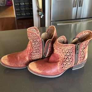 Circle G distressed leather bootie size 10